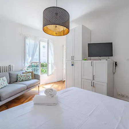 Διαμέρισμα 2 Pieces Avec Jardin Et Clim A Quelques Pas De La ! Νίκαια
